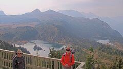 Sunshine-Selfie-Station-2025-09-14-11-01-38-66.jpg
